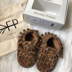 Freshly Picked Leopard Moccasins - Size 5
